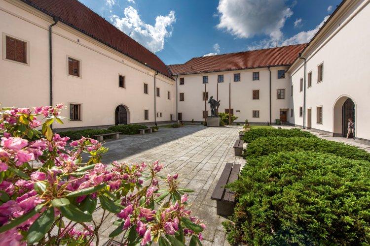 priibyslav castle