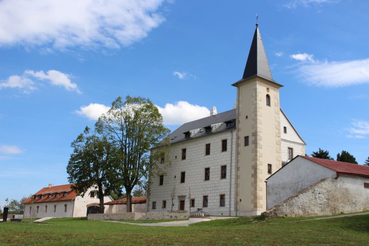 Castle Příseka- Museum of toy cars